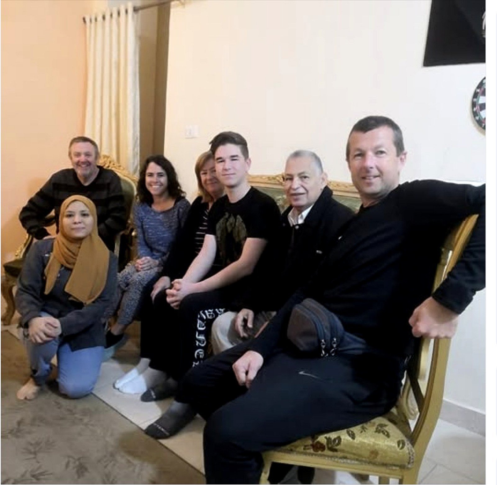 Gäste aus Frankreich mit dem Gründer zu Hause